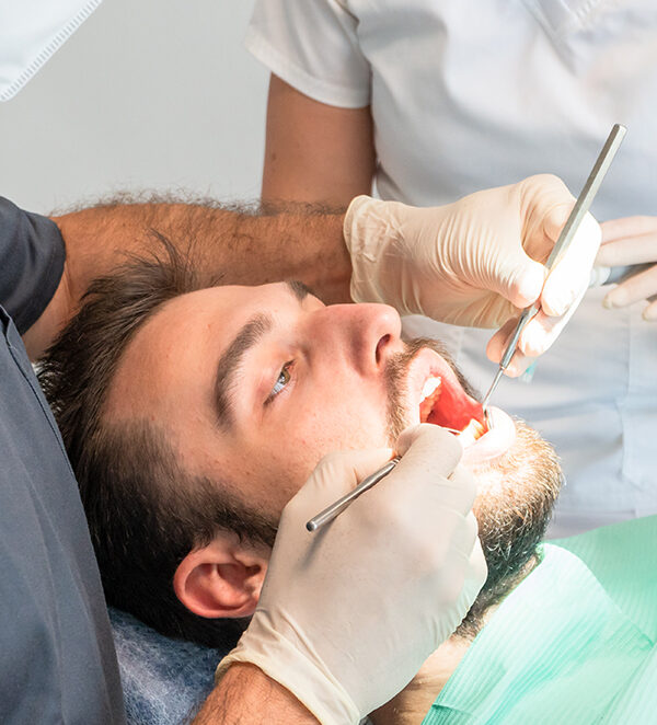 L'importanza di effettuare controlli dentali prima delle vacanze estive